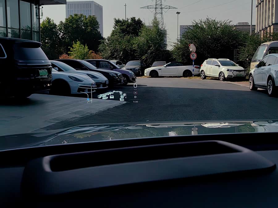 Li L8 2023 imagen de coche #20