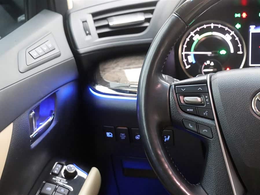 Toyota Vellfire 2023 #20 Toyota Vellfire 2023 صورة سيارة #20