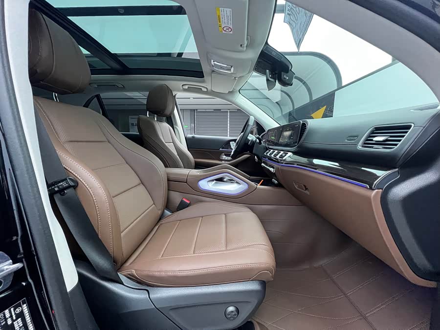 Mercedes-Benz GLE Class 2025 صورة سيارة #20