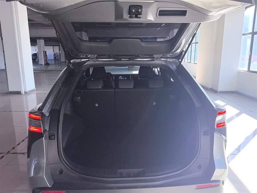 Toyota bZ4X 2022 immagine di auto #20