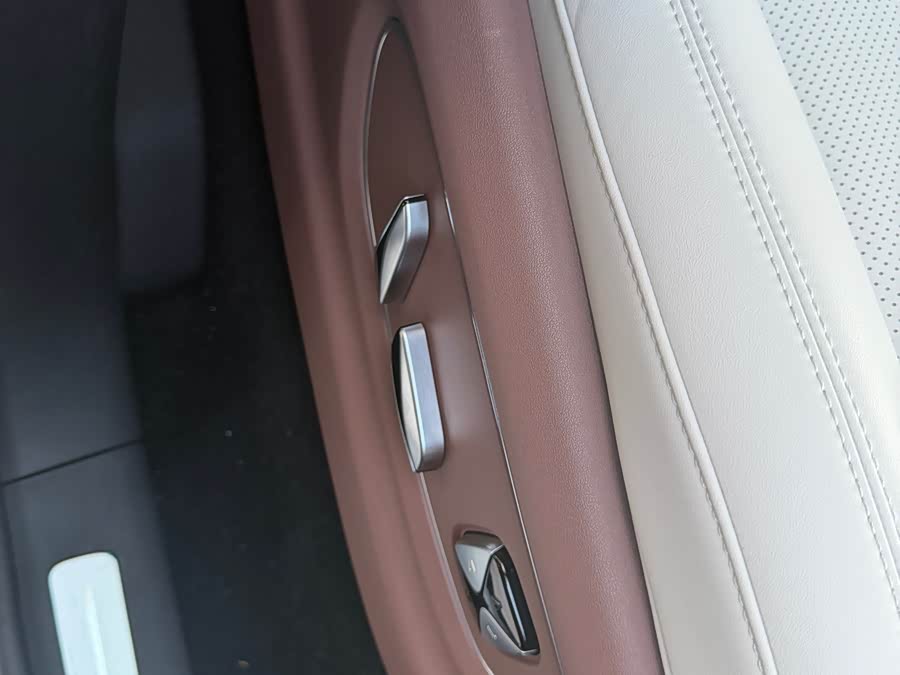 BYD Xia 2025 #20 BYD Xia 2025 car image #20