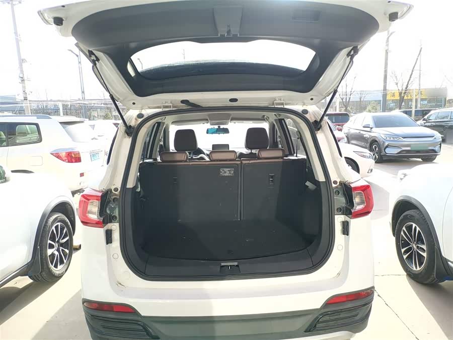 Forthing T5 2021 #20 Forthing T5 2021 immagine di auto #20