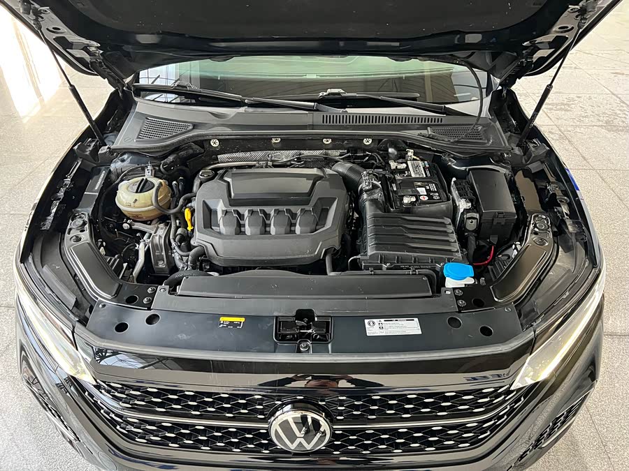 Volkswagen Passat 2023 car image #20