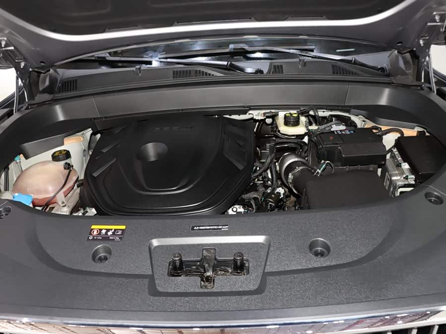 GEELY Ulion 2018 immagine di auto #20