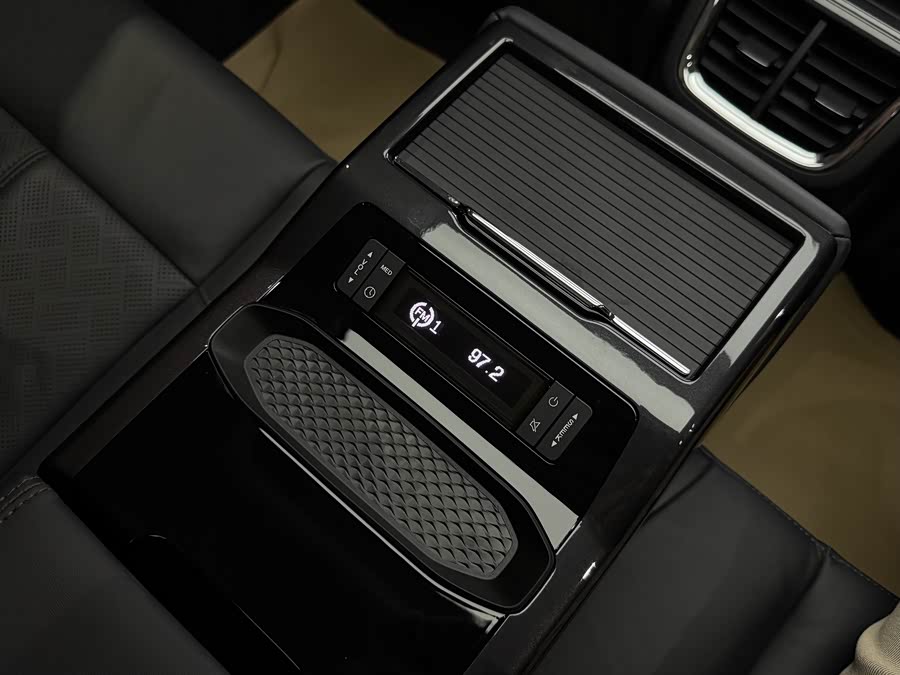 Ford Taurus 2021 car image #20