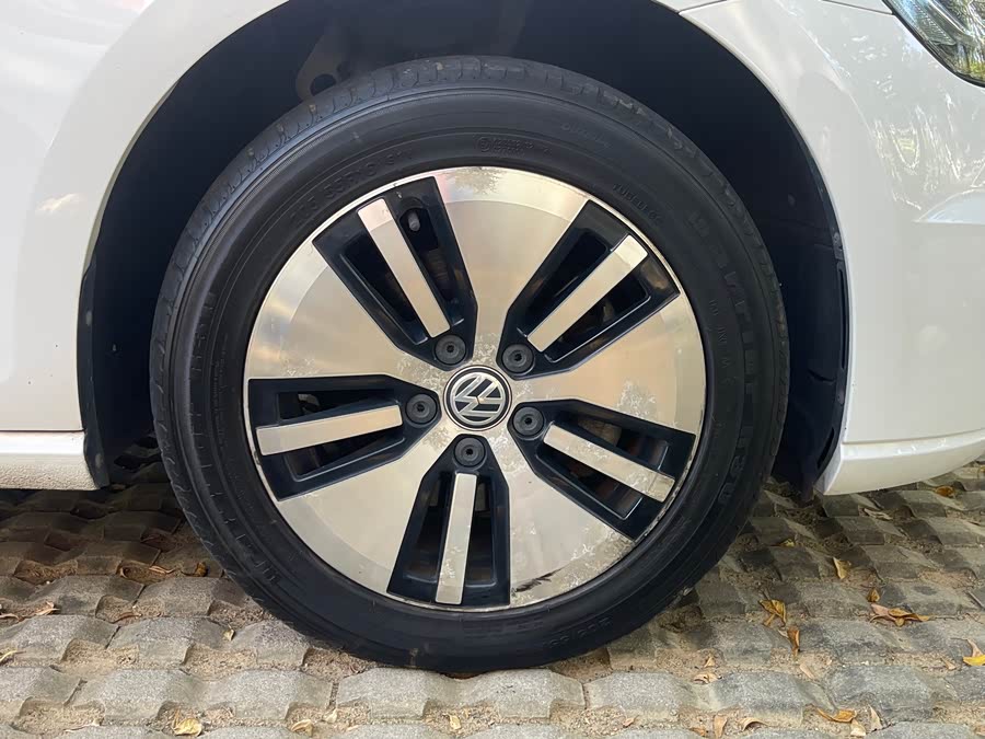 Volkswagen Golf Pure Electric 2020 imagen de coche #20