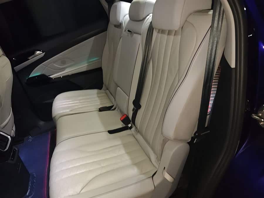 Volkswagen ID.6 X 2022 car image #20