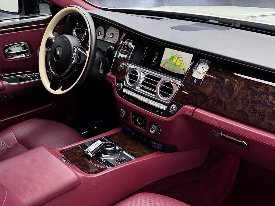 Rolls-Royce Ghost 2010 car image #20