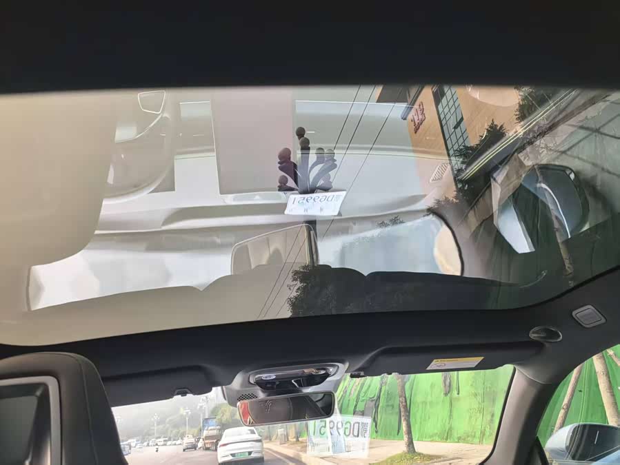 哪吒汽车 哪吒GT 2024 汽车图片 #20