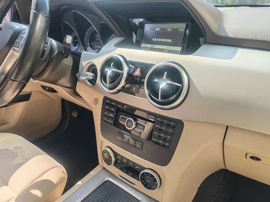 Mercedes-Benz GLK Class 2015 immagine di auto #20