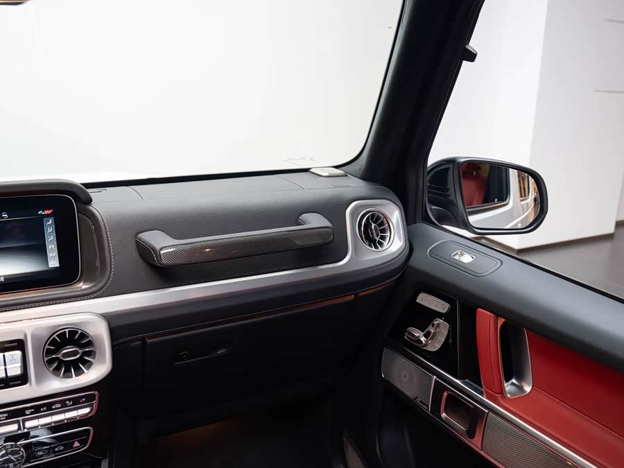 Mercedes-Benz G Class 2022 car image #20