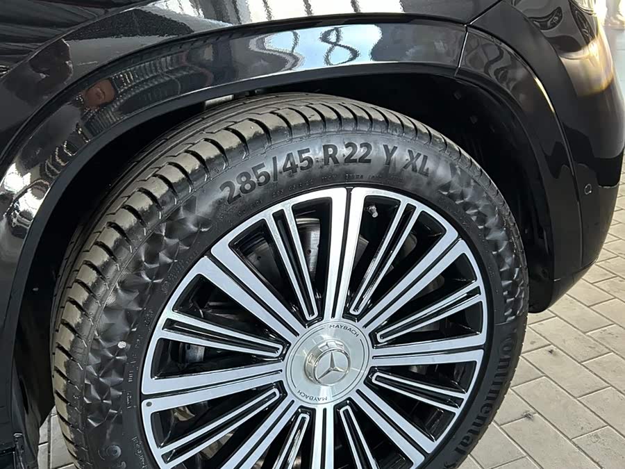 Mercedes-Benz Maybach GLS 2024 car image #20