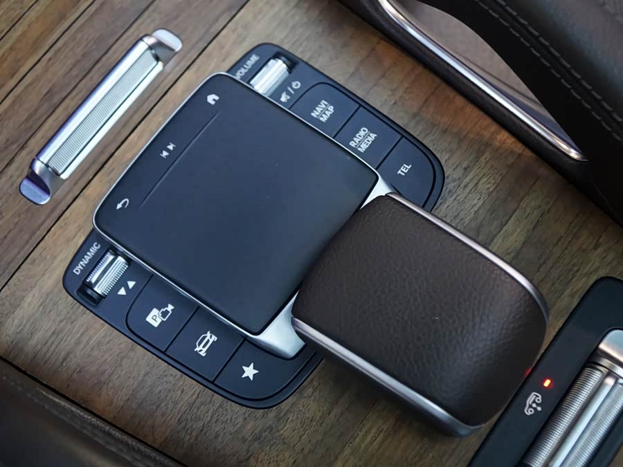 Mercedes-Benz GLS Class 2022 immagine di auto #20