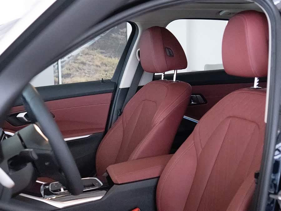 BMW i3 2024 car image #20