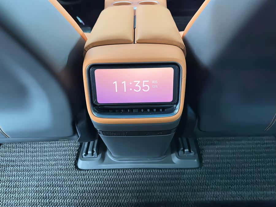 MI YU7 2025 car image #20
