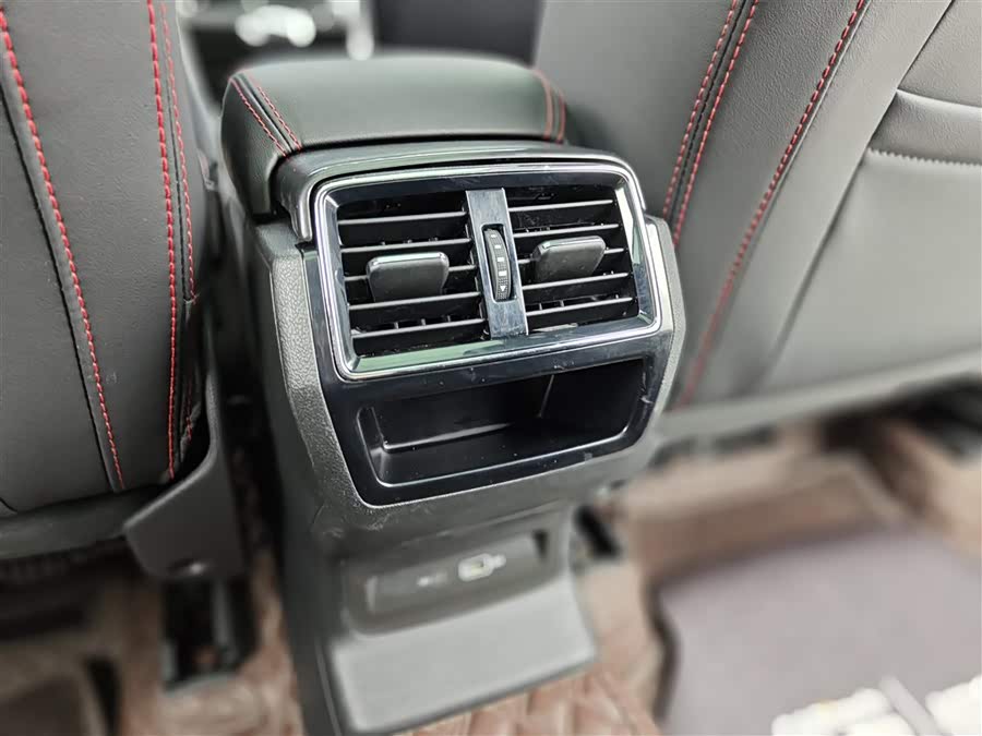 Skoda Kodiaq GT 2022 صورة سيارة #20