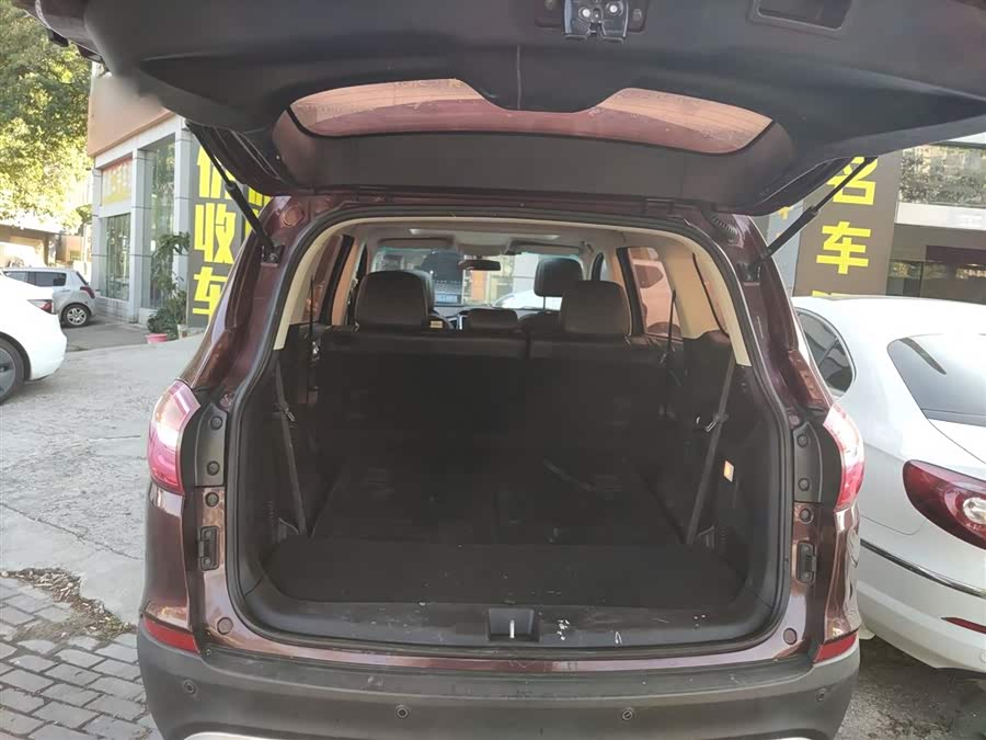 SWM X7 2017 صورة سيارة #20