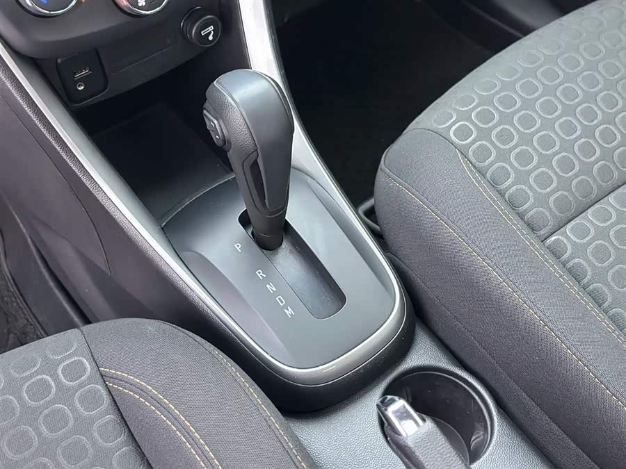 Chevrolet Tracker 2017 #20 Chevrolet Tracker 2017 car image #20