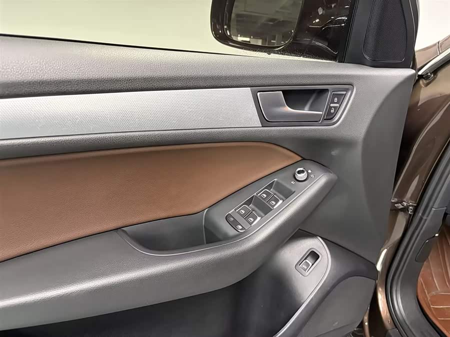 Audi Q5 2016 car image #20