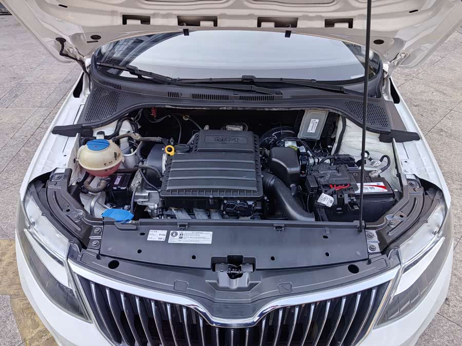 Skoda Rapid 2018 #20 Skoda Rapid 2018 car image #20