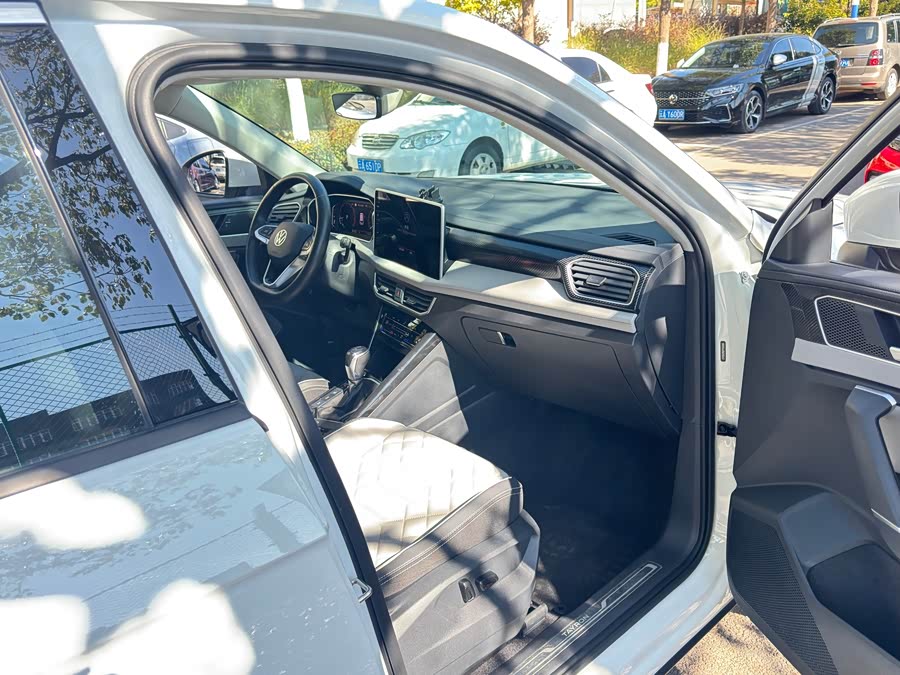 Volkswagen Tayron 2023 immagine di auto #20