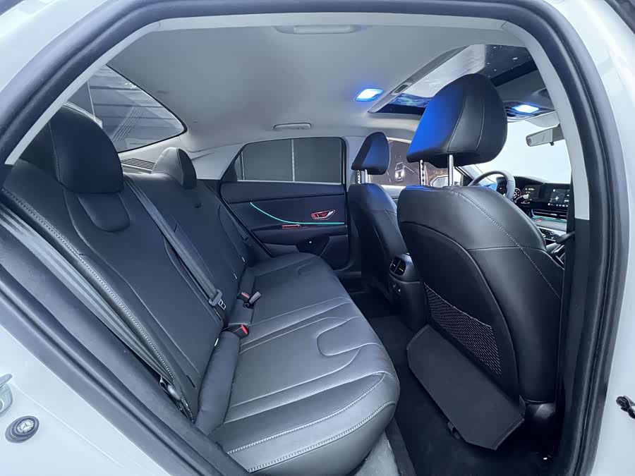 Hyundai Elantra 2022 car image #20