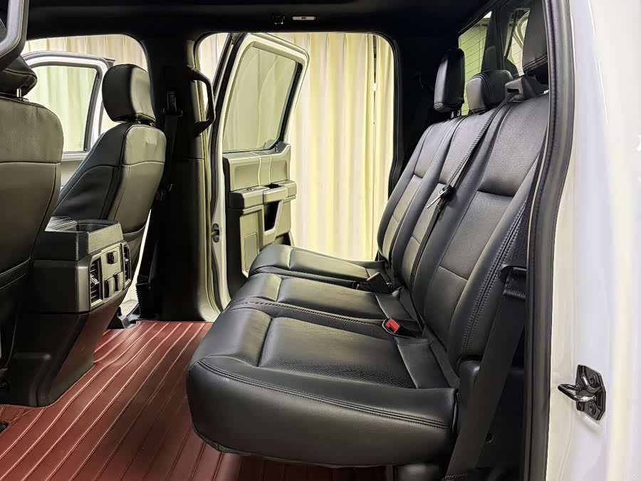 Ford Edge 2021 car image #20