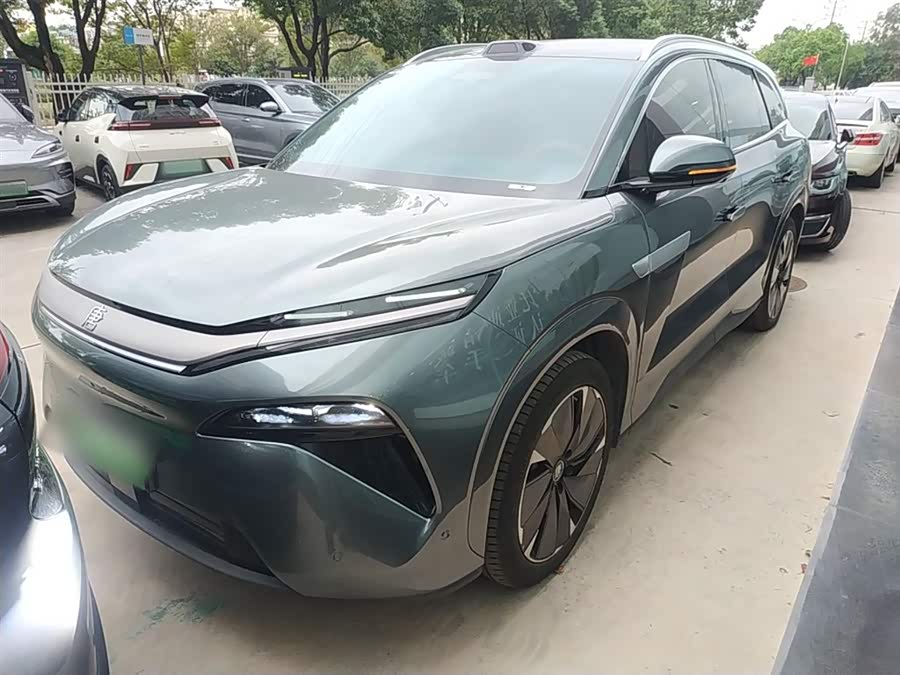 BYD Tang L 2025 immagine di auto #20