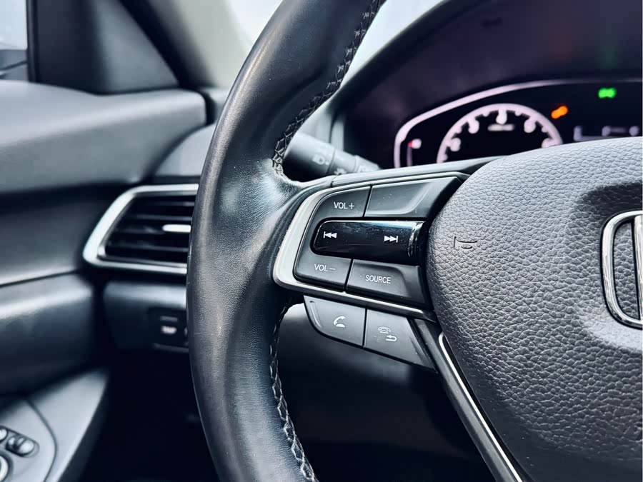 Honda Accord 2019 car image #20