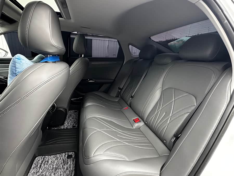 GEELY 2025 #20 GEELY 2025 car image #20