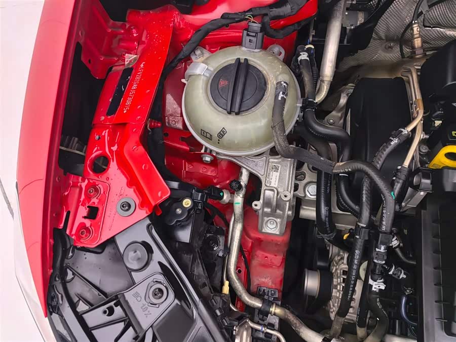 Audi Q2L 2018 car image #20