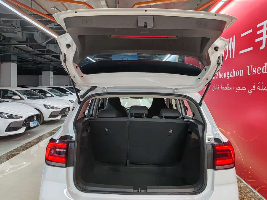Volkswagen T-Cross 2023 car image #20