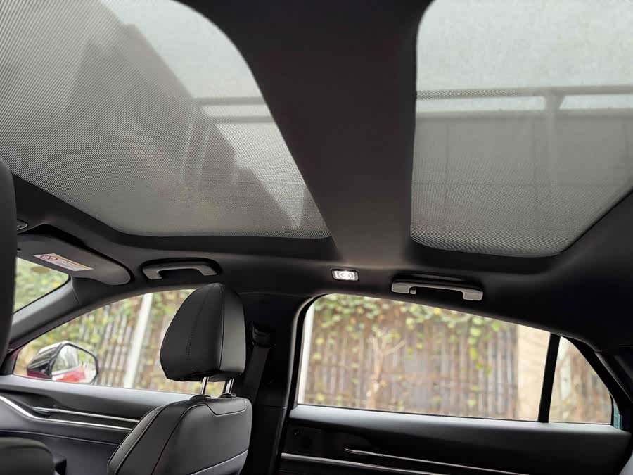 Ford Mondeo 2024 car image #20