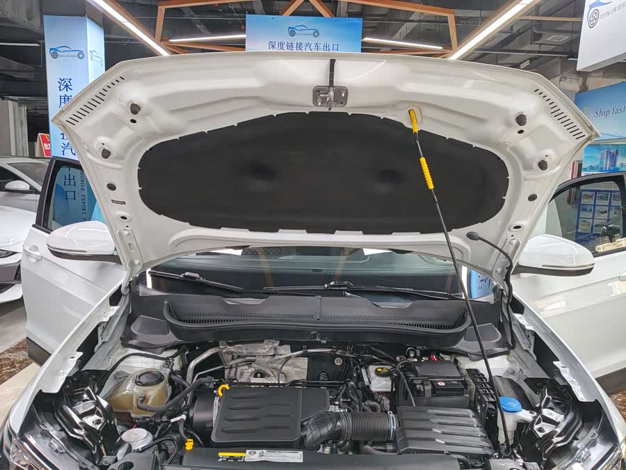 Volkswagen T-Cross 2023 #20 Volkswagen T-Cross 2023 car image #20