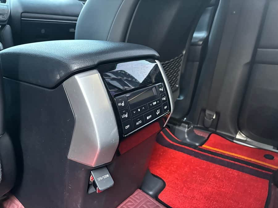 Toyota Land Cruiser Prado 2019 #20 Toyota Land Cruiser Prado 2019 car image #20