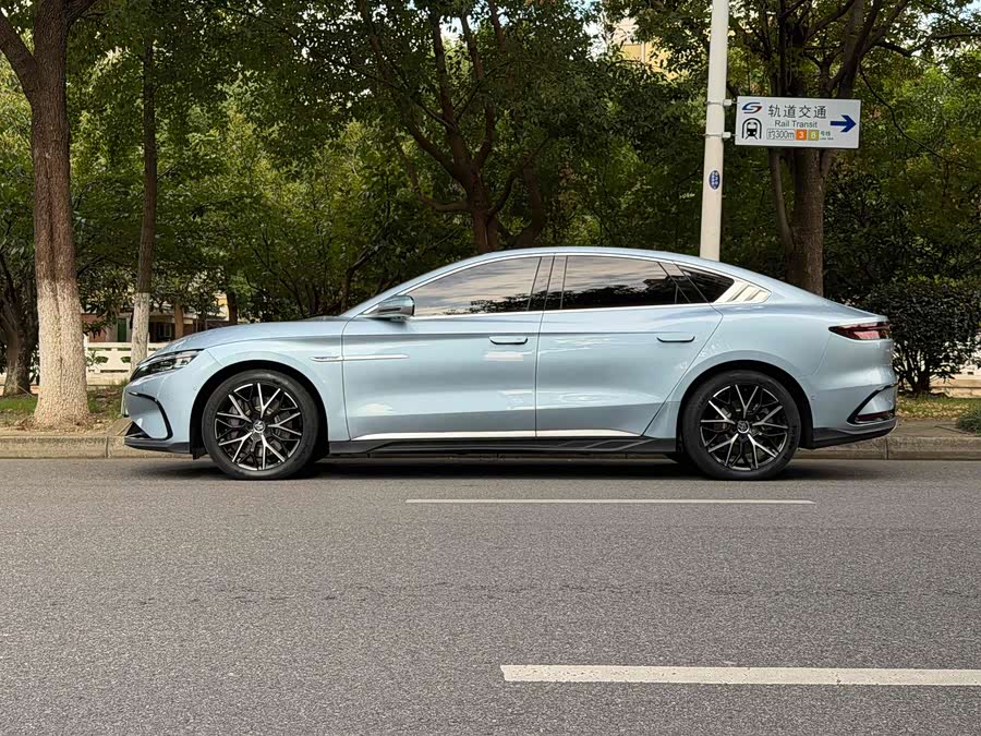 BYD Han 2023 car image #20