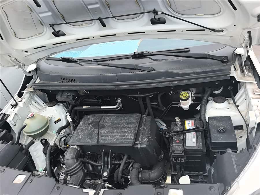 SWM斯威汽车 SWM斯威X2 2022 #20 SWM斯威汽车 SWM斯威X2 2022 汽车图片 #20