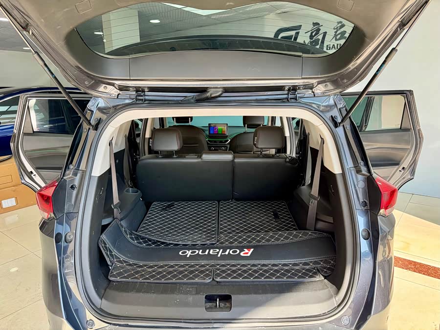 Chevrolet Orlando 2023 #20 Chevrolet Orlando 2023 car image #20