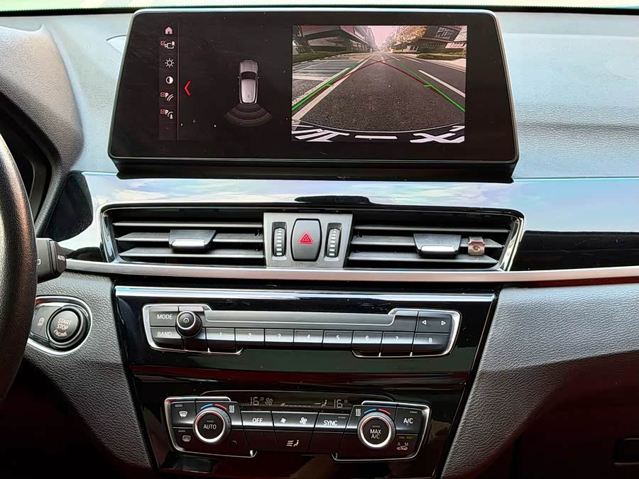 BMW X2 2020 car image #20