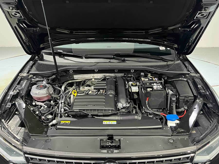 Volkswagen Magotan 2025 #20 Volkswagen Magotan 2025 car image #20