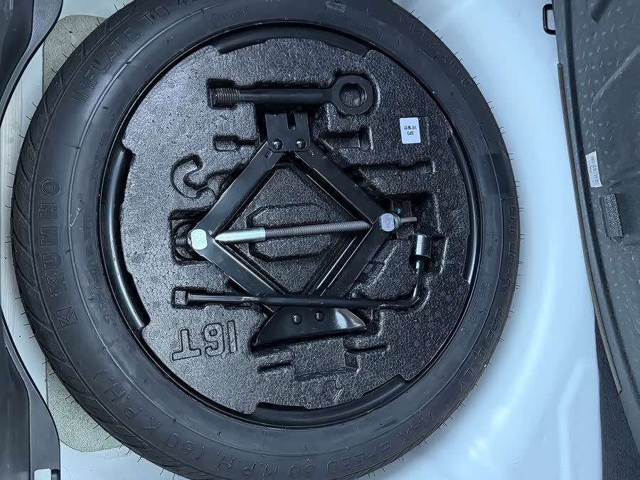 Hyundai Veloster 2015 #20 Hyundai Veloster 2015 car image #20