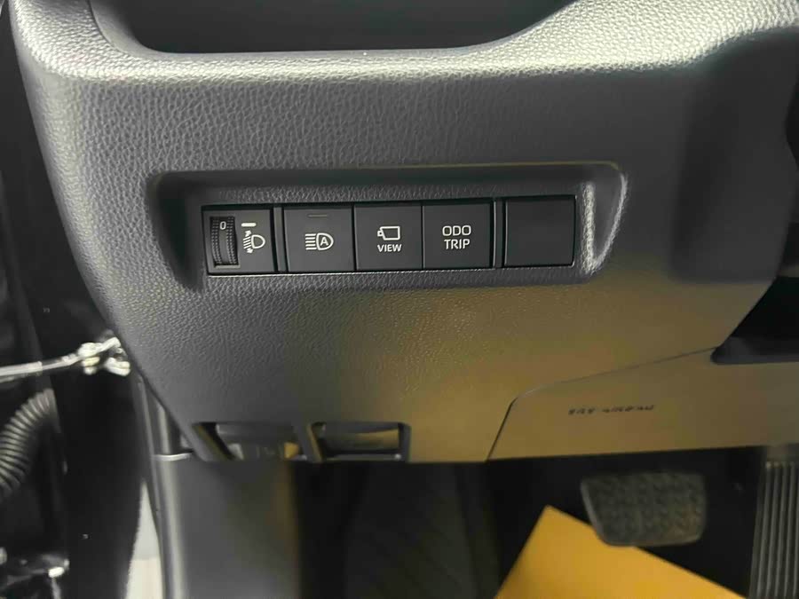 Toyota RAV4 2023 car image #20