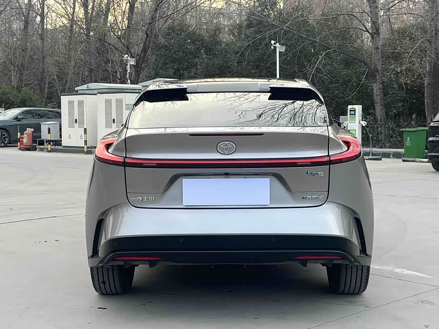 Toyota bZ5 2025 car image #20