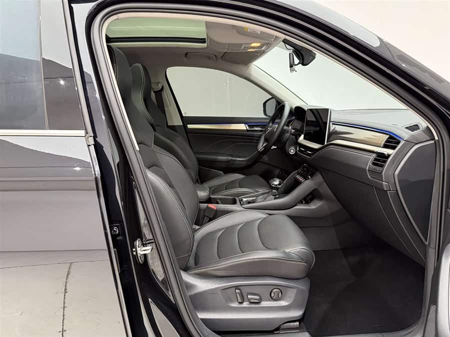 Skoda Kodiaq 2023 #20 Skoda Kodiaq 2023 car image #20