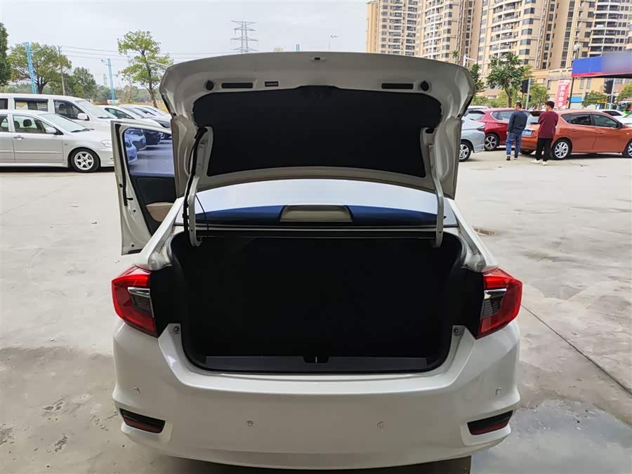 Honda Greiz 2018 car image #20