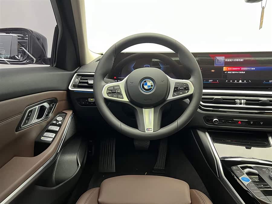 BMW i3 2024 car image #20