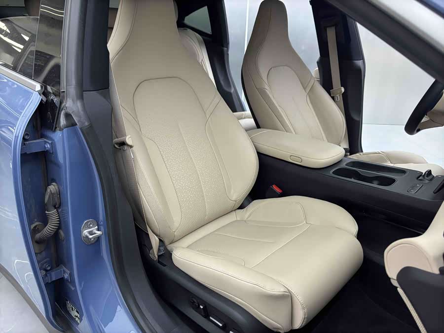 NIO ET5 2022 car image #20