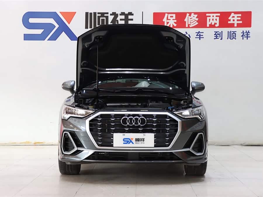 Audi Q3 2022 car image #20