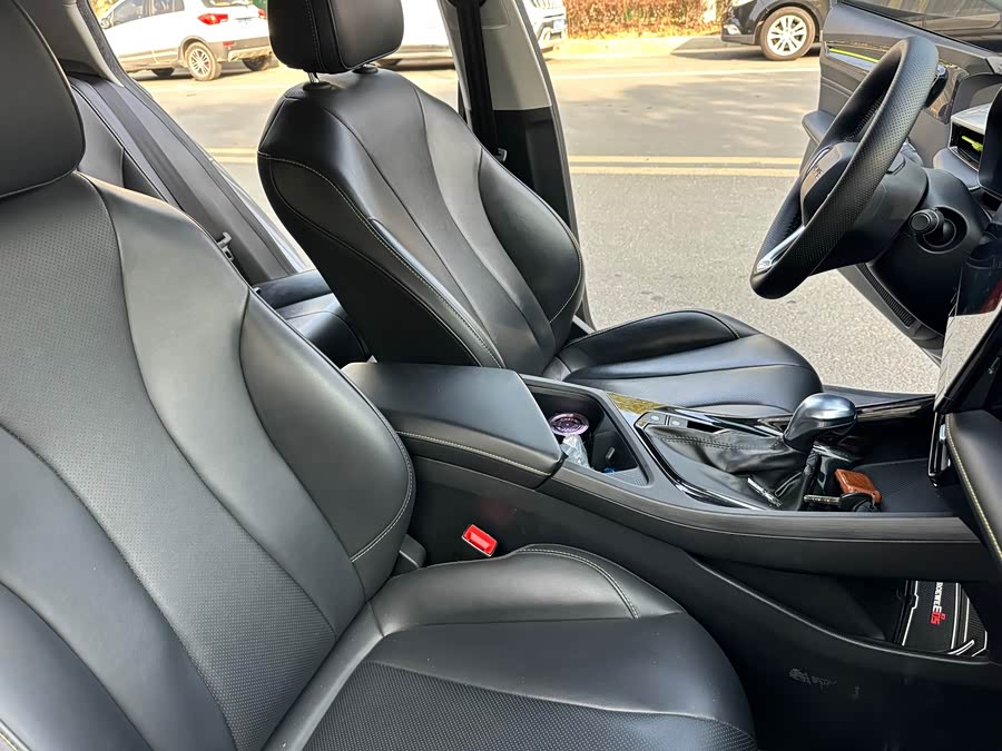 Roewe i5 2021 car image #20