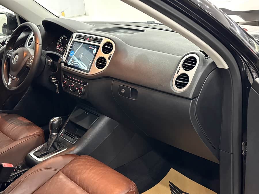 Volkswagen Tiguan 2014 car image #20